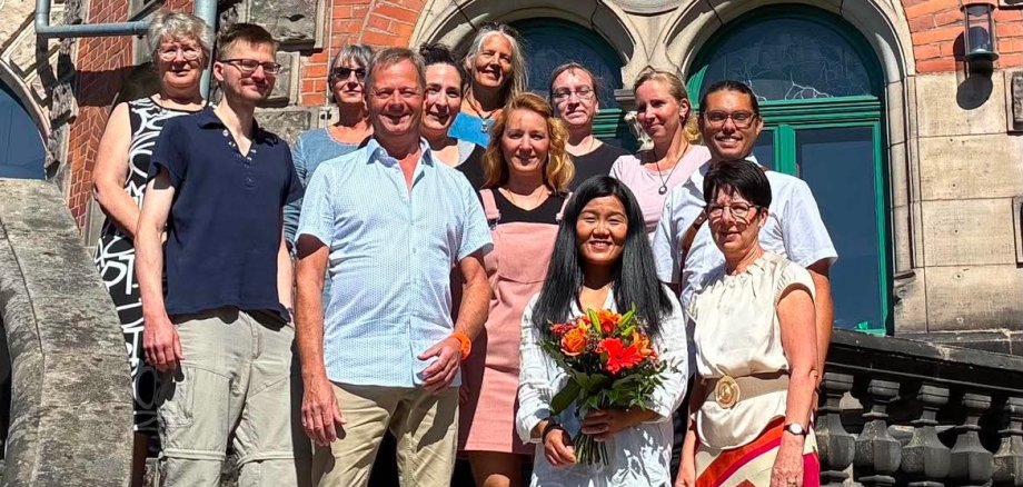 Begrüßung von Xia Lihua durch das Kollegium Musikschule Begrüßung von Xia Lihua durch das Kollegium Musikschule